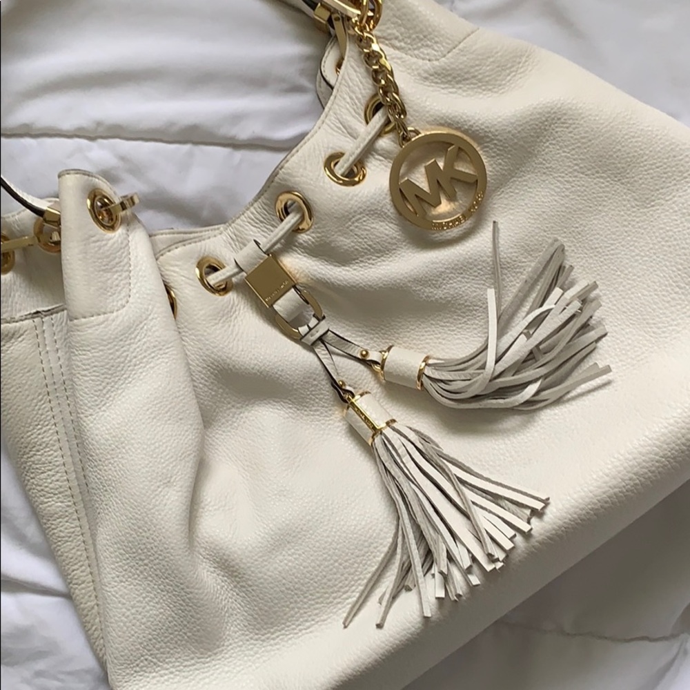 MICHAEL KORS HOBO BAG